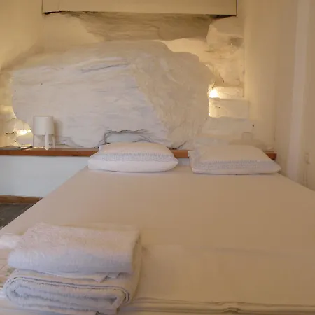 Апартаменты Spitakia *