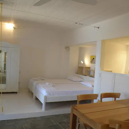 Spitakia Апартаменты Vourkari